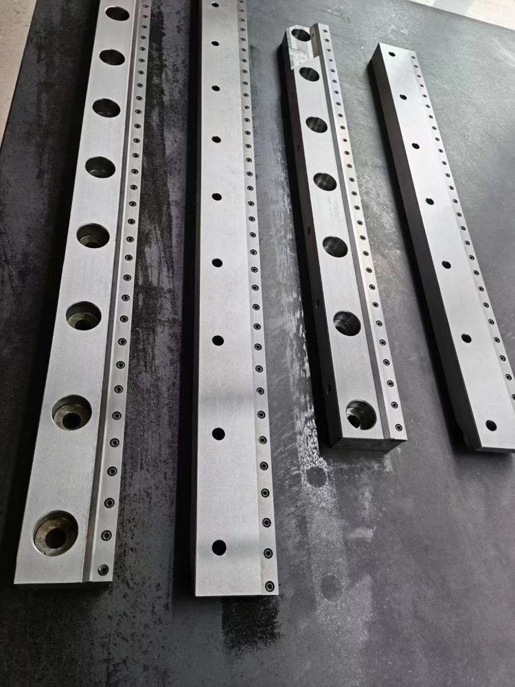 剪闆(pan)機刀片(piàn)