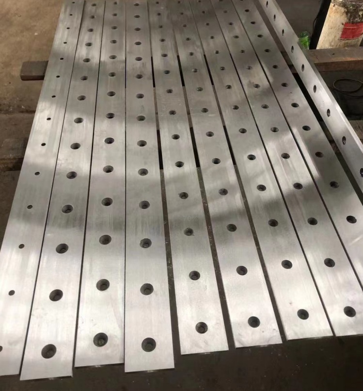 剪闆(pǎn)機刀片(pian)