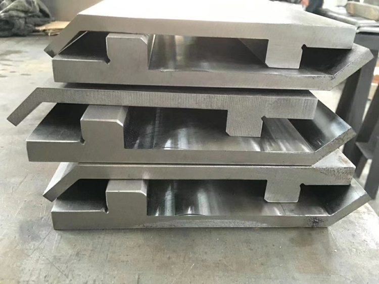 折彎(wān)機模具